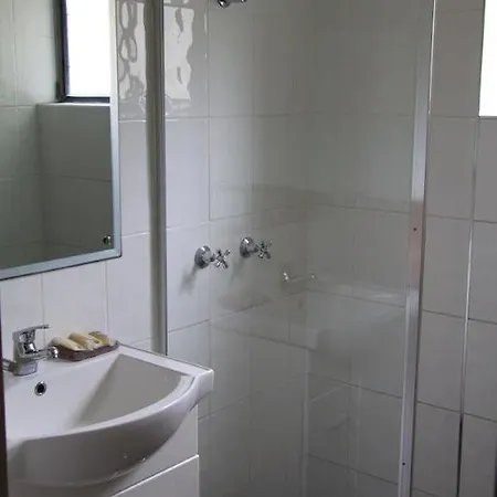 Emerald Gardens Motel & Apartments Room photo
