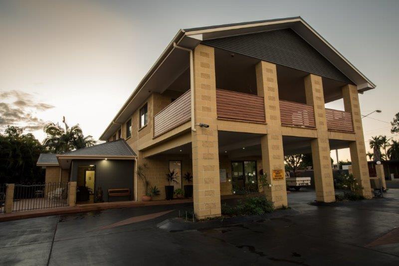 Motel Gardens & 4*